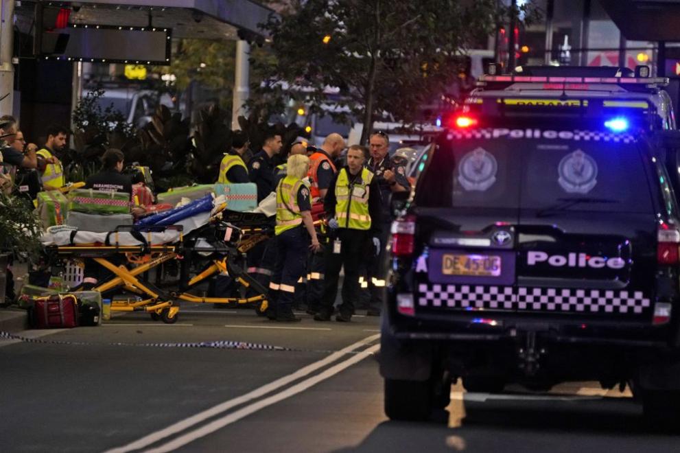 Снимка: Австралийската полиция: Нападателят в Сидни може целенасочено да е атакувал жени