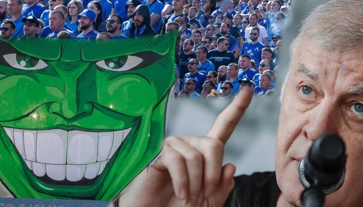 Сираков Левски фенове публика Черно море - РУХВА ЛИ ЛЕВСКИ? Обявиха бойкот в Сектор Б, а пернишките „Сини Хуни“ дори плашат с бой