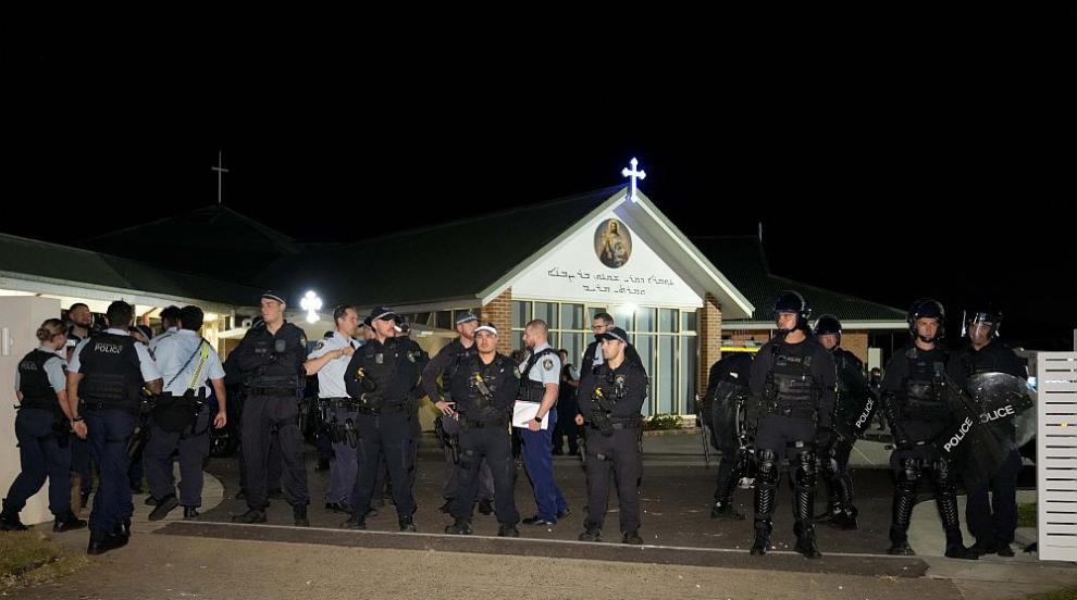Австралийската полиция определи нападението с нож в църква в Сидни за терористичен акт