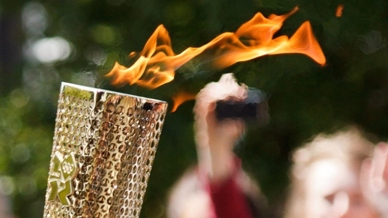 Олимпийският огън тръгва от Гърция към Париж 