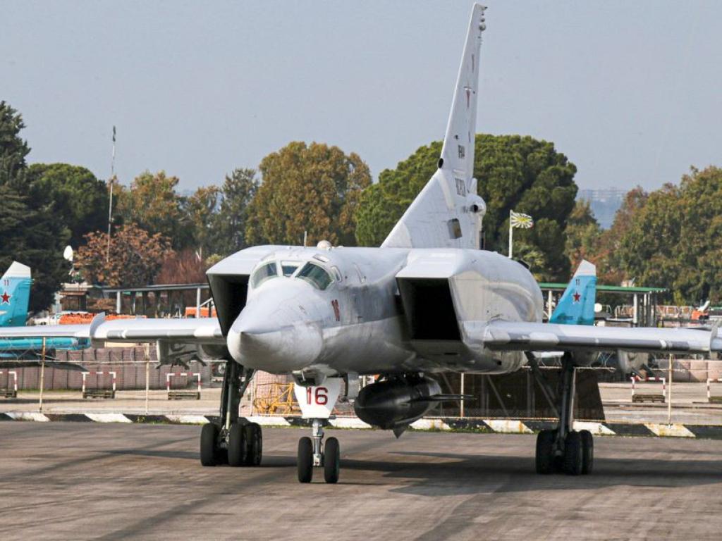 Украинската армия заяви че е свалила руски стратегически бомбардировач Ту 22