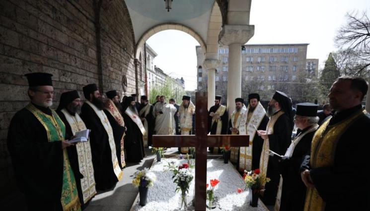 св неделя гроб патриарх Неофит - 40 дни от кончината на патриарх Неофит