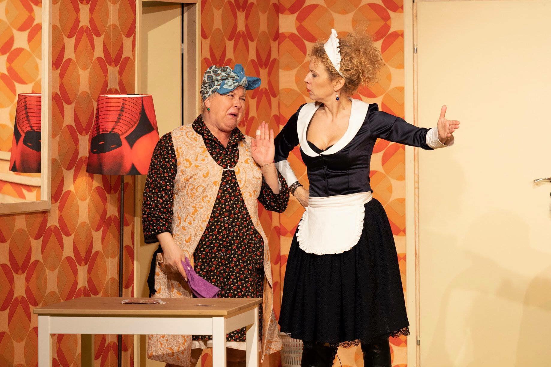 Албена Михова