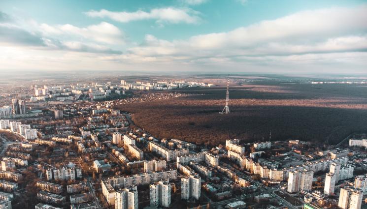 Харков кула - Ракета удари телевизионна кула (ВИДЕО)