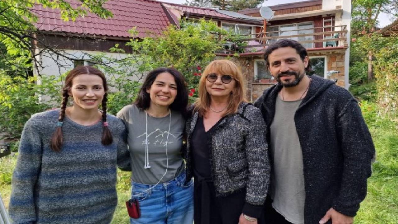 Яна Лекарнска