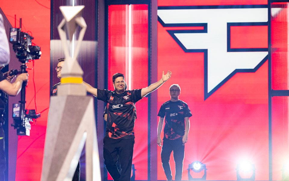 Джъстин Кена: Искаме да придобием Faze Clan