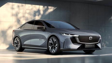 Mazda 6 се завръща като EZ-6, електрифицирана и с нов поглед към бъдещето