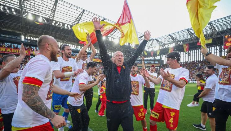 Станимир Стоилов - Отборът на Мъри Стоилов завърши с равенство и рекорд сезона в Турция