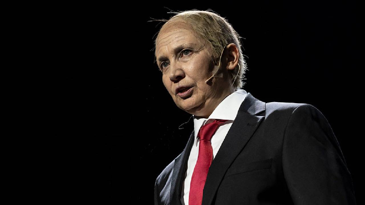 Радена Вълканова като Путин