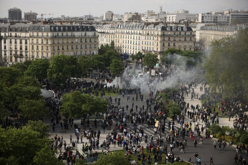 Френската полиция съобщи, че е арестувала 45 души в Париж
