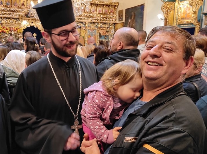 Богородица Златна ябълка