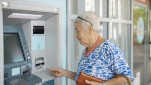 Изплащането на осъвременените пенсии през юли 2024 г чрез пощенските станции ще