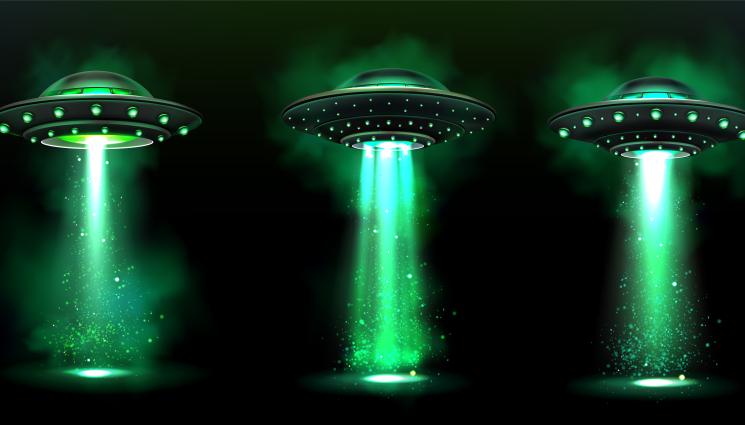 НЛО - БЛИЗКИ СРЕЩИ: Хванаха „кораб-майка” да изпуска НЛО-та над военна база!