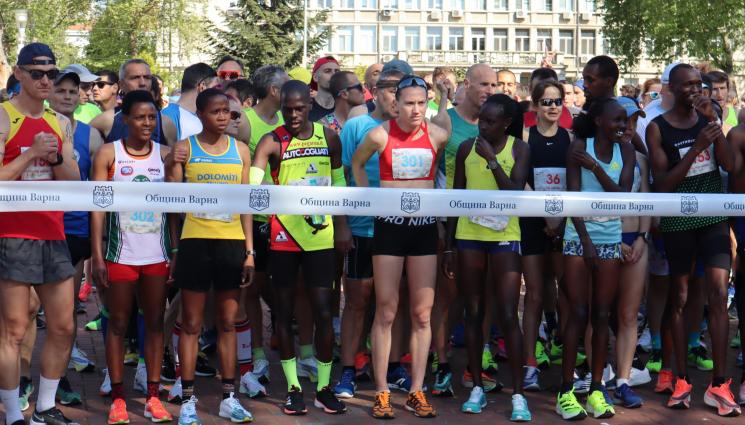 Варна маратон старт 2021 г - Невиждан интерес: Маратонът във Варна с рекорден брой участници в неделя