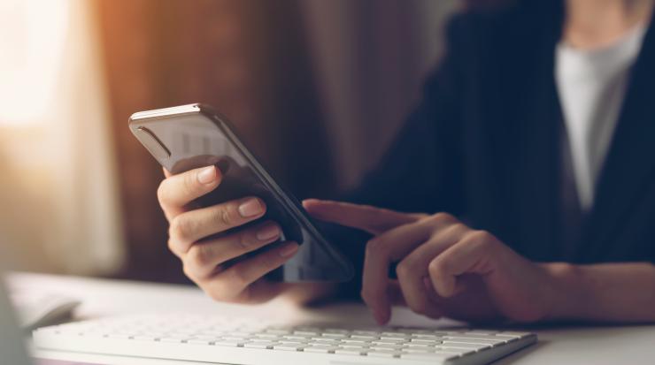 телефон мейл онлайн