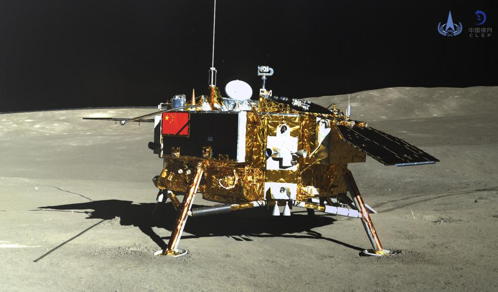 Китайската космическа сонда Чанъе-6 е влязла успешно в лунна орбита