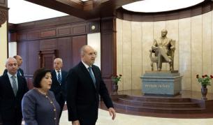 <p>Радев се срещна с председателката на парламента на Азербайджан, какво обсъдиха&nbsp;</p>