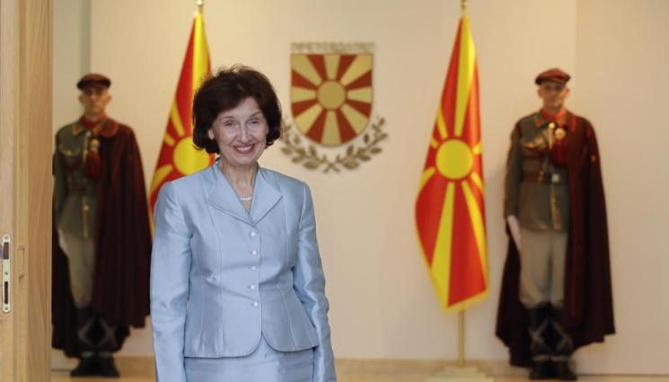 Гордана Силяновска - СЛЕД ПОКАНАТА: Гордана Силяновска отказа среща с Радев в Рим!