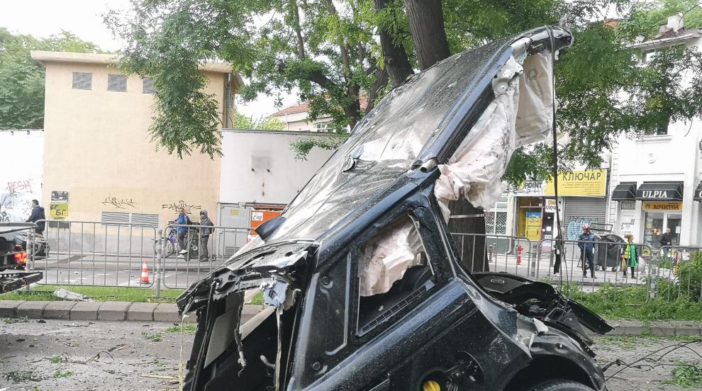 16 нарушения на пътя е имал младият шофьор от разцепения автомобил в Пловдив