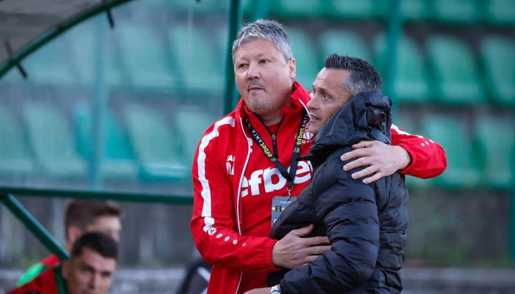 Ботев Вр Хебър - Съпругата на Любо Пенев пусна дарителска сметка за помощ на лечението