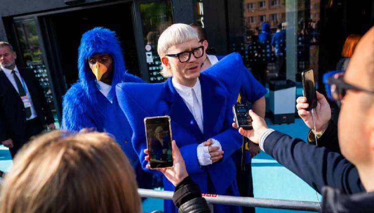 евровизия - Повдигат обвинения на отстранения участник от „Евровизия” (ВИДЕО)