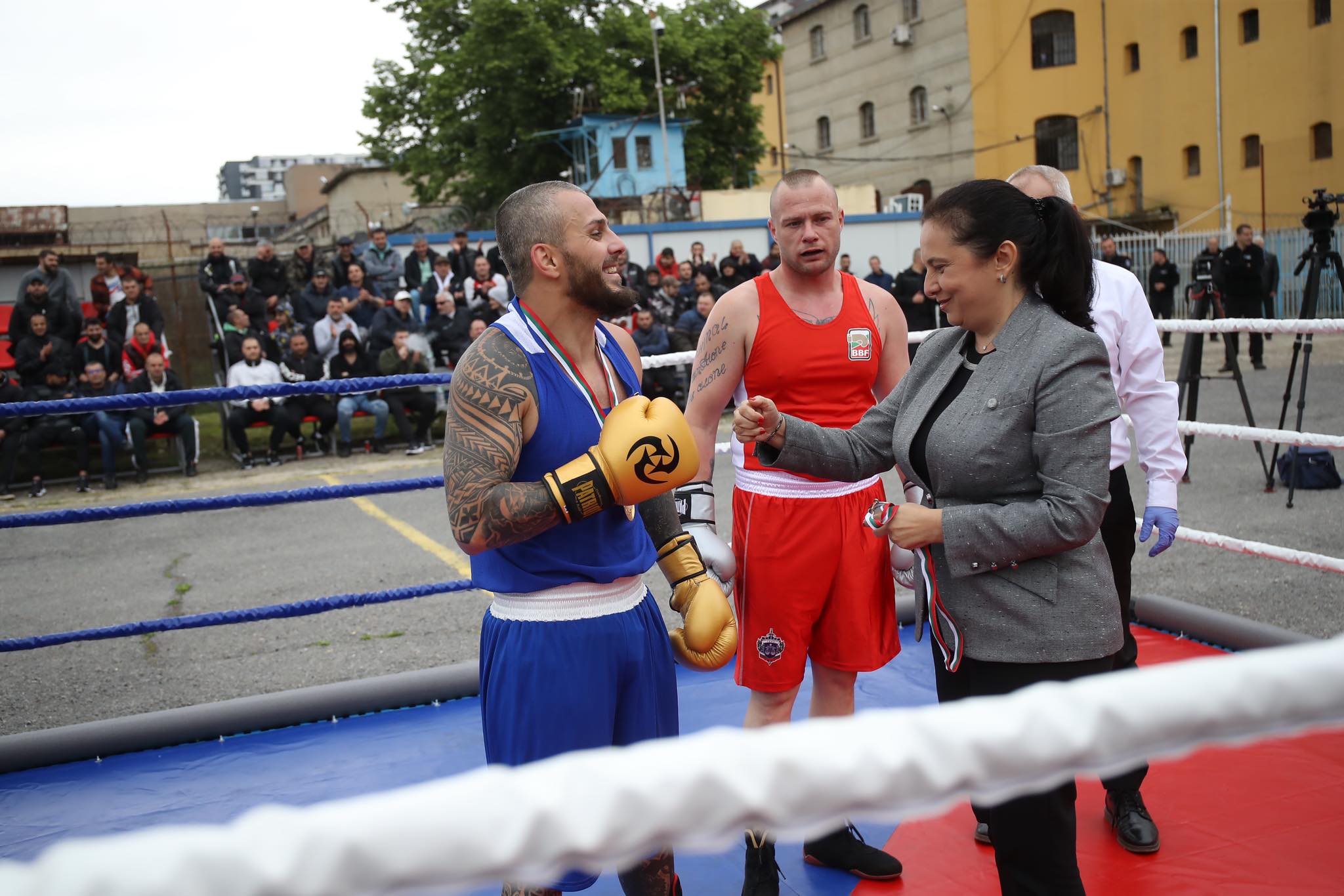 затвор бокс