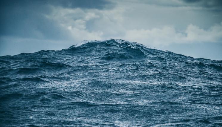 море - ТРАГЕДИЯ В ЧЕРНО МОРЕ: Кораб потъна, издирват се моряци