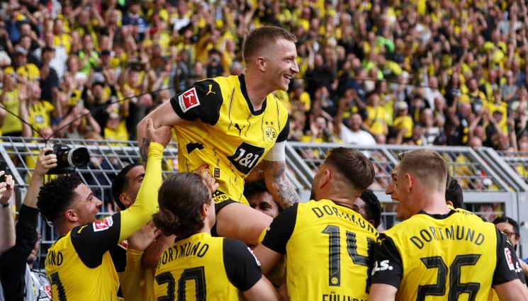 Борусия Дортмунд - Ройс се сбогува с Дортмунд с гол при разгромна победа