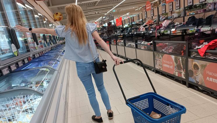 пазар магазин - ТИ ДА ВИДИШ! Потребителската кошница поевтиня с 1 лев