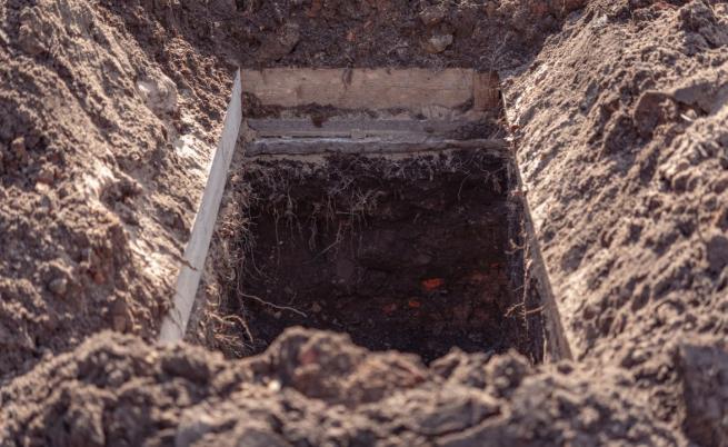 В Кавала ексхумират 150 гроба на починали от COVID-19 заради забавено разлагане