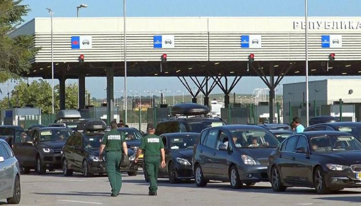 граничен пункт - Интензивен трафик на граничните ни пунктове