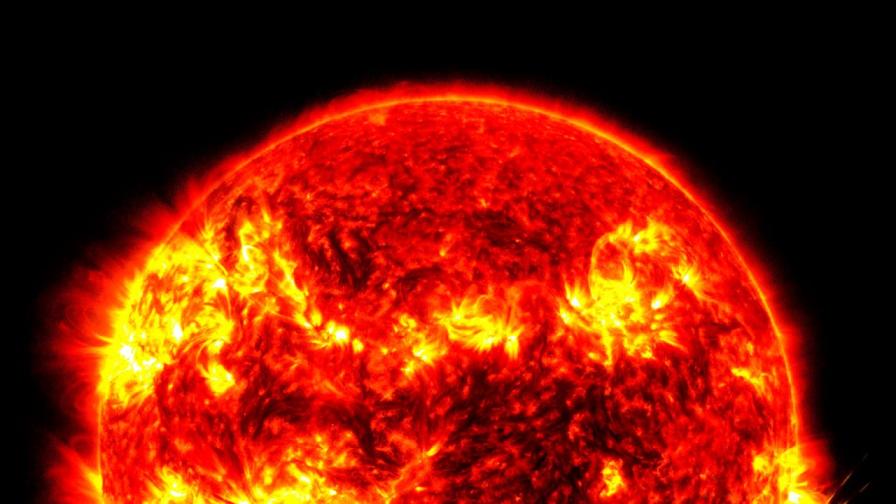 <p>Регистрираха три мощни слънчеви изригвания (СНИМКИ/ВИДЕО)</p>