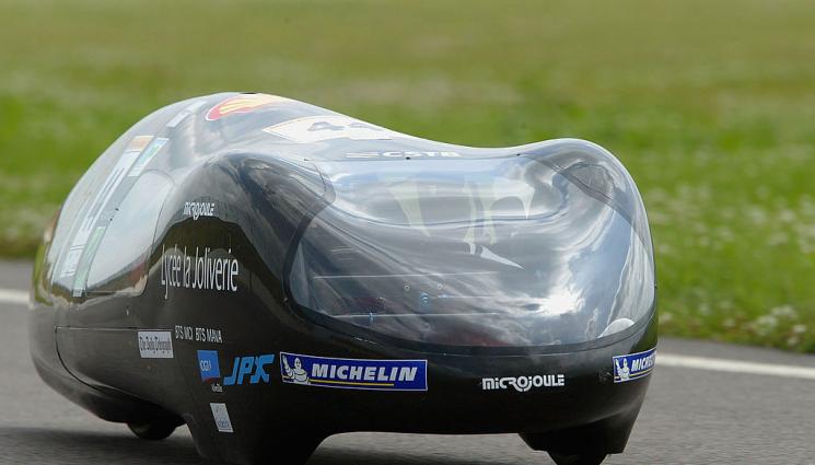 прототип - ОТЛИЧНИЦИ: Ученици от Чепеларе подобриха рекорд във Франция (СНИМКА)