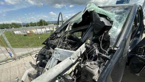 Шофьор е оцелял по чудо при ужасяваща катастрофа в столицата  Тежкият
