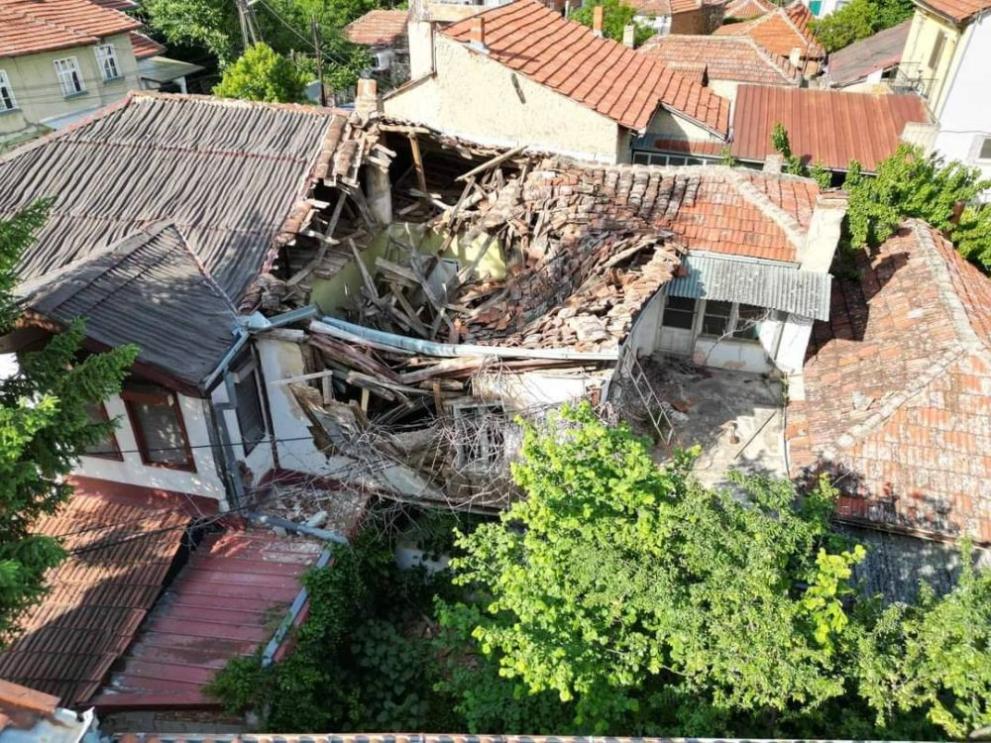 Събориха част от къщата на писателя Димитър Талев, която се