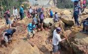 Бедствието в Папуа Нова Гвинея: Стотици затрупани от свлачището няма да бъдат извадени