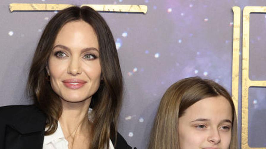 Вивиен, дъщерята на Анджелина Джоли и Брад Пит, премахна фамилното си име