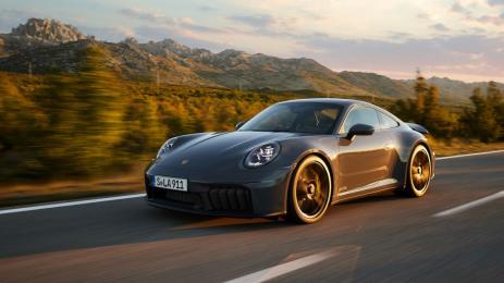 Новото Porsche 911 за пръв път вкарва електромотор и батерия в задвижването