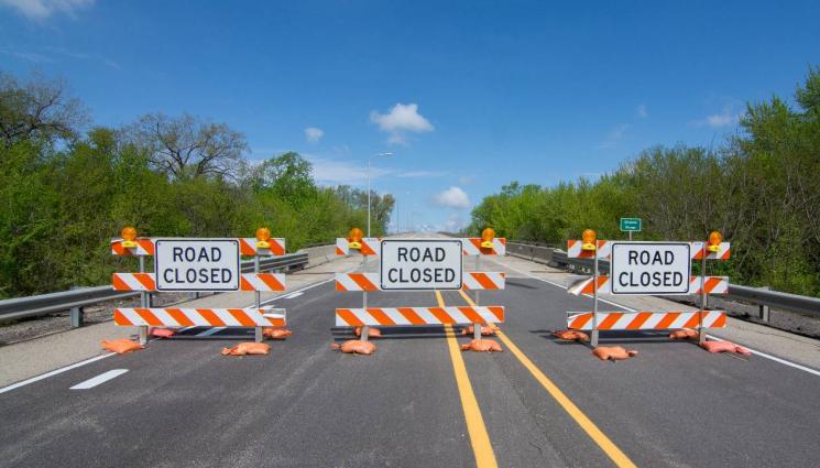 затворен път - Затварят надлеза на Софийския околовръстен път