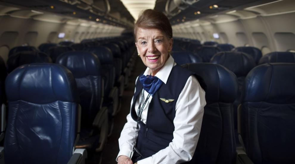 67 години в небето: Почина най-дълго служилата стюардеса в света