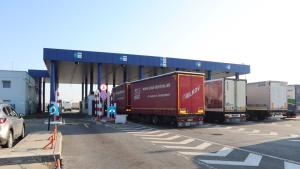 Предприети са действия за облекчаване на тежкотоварния трафик през  Дунав