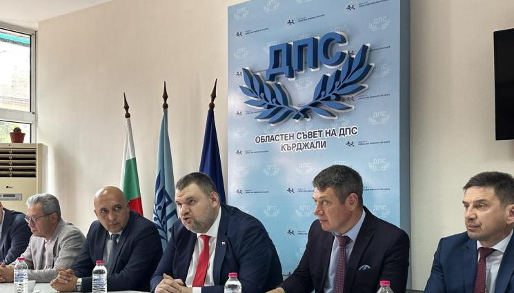 пеевски - Делян Пеевски от Кърджали: Хората са нашият мощен гръб! Готови сме да управляваме, заедно с хората - имаме какво да дадем на България!