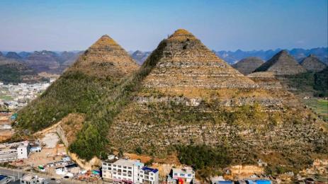 пирамиди в Гуейджоу