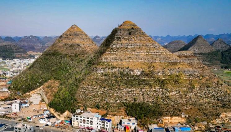 пирамиди в Гуейджоу - Как са изникнали китайските пирамиди преди 200 млн. години?!