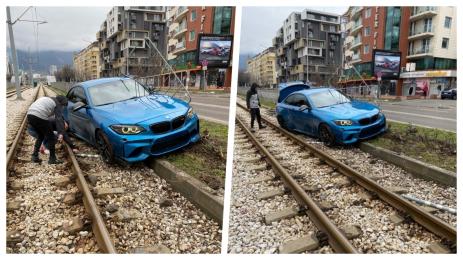 За два дни второ BMW се качи на релсите на столичния бул. „България” (видео)