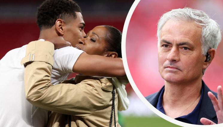 Футбол - Моуриньо ще свети край Босфора за 10 млн. паунда