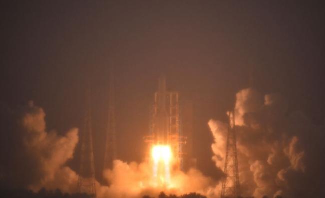 Китайската сонда Chang’e-6 кацна на обратната страна на Луната