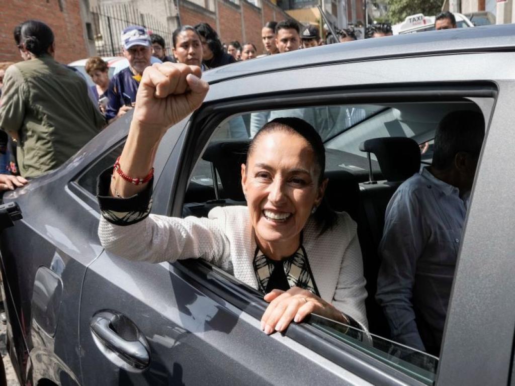 Кандидатката на управляващата в Мексико левица Клаудия Шейнбаум печели състоялите