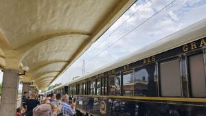 Известният влак Ориент експрес пристигна в Русе с пътници от