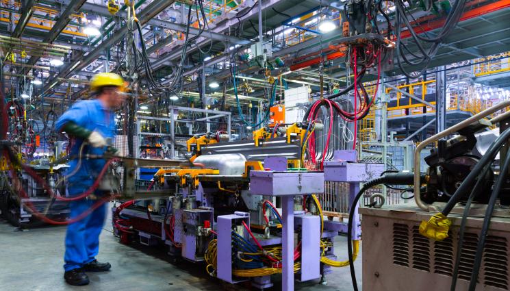 фабрика завод производство - КАК ЩЕ ГИ СТИГНЕМ… Сърбия се превърна в „магнит” за инвестиции в авто индустрията!